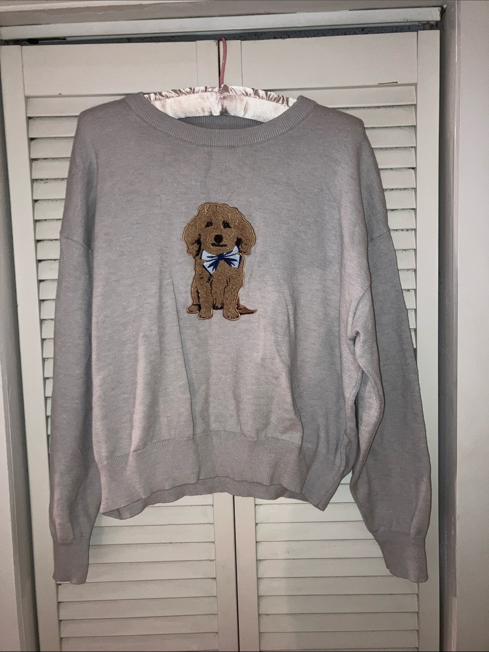 Urban Weekend Embroidered Gray Dog Sweater Size XL